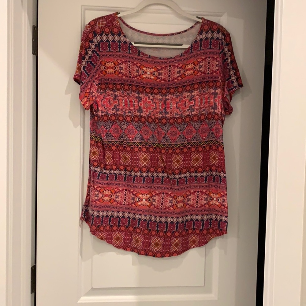 Hot pink and navy print top